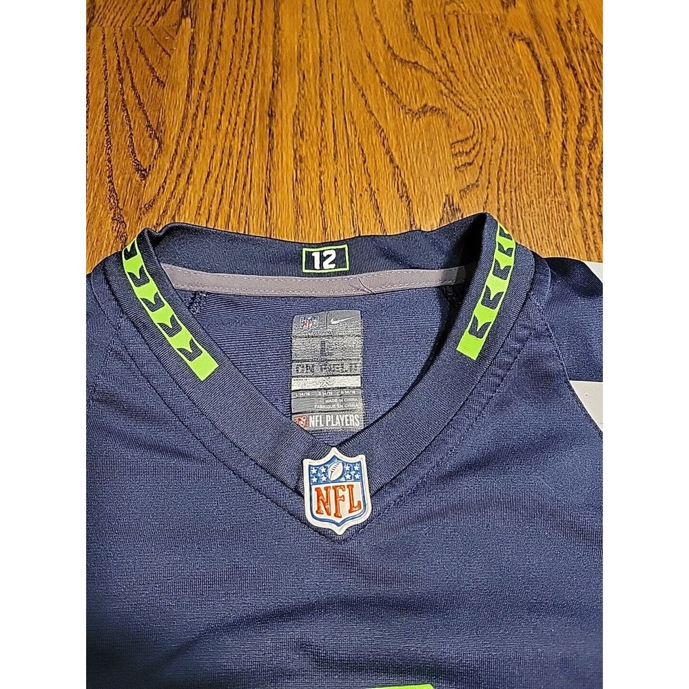 Nike Seattle Seahawks Russell Wilson #3 NFL Football Jersey Youth Size L 14-16 - Picture 6 of 13